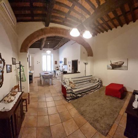 Onda Blu - Bilocale Con Aria Condizionata A Due Passi Dal Castello E Dal Torrione E Rivellino Apartman Piombino Kültér fotó