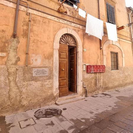 Onda Blu - Bilocale Con Aria Condizionata A Due Passi Dal Castello E Dal Torrione E Rivellino Apartman Piombino Kültér fotó